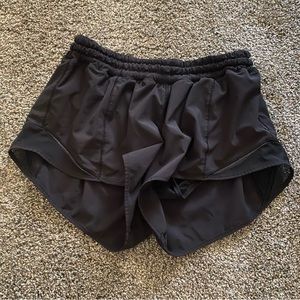 Lululemon Hotty Hot shorts